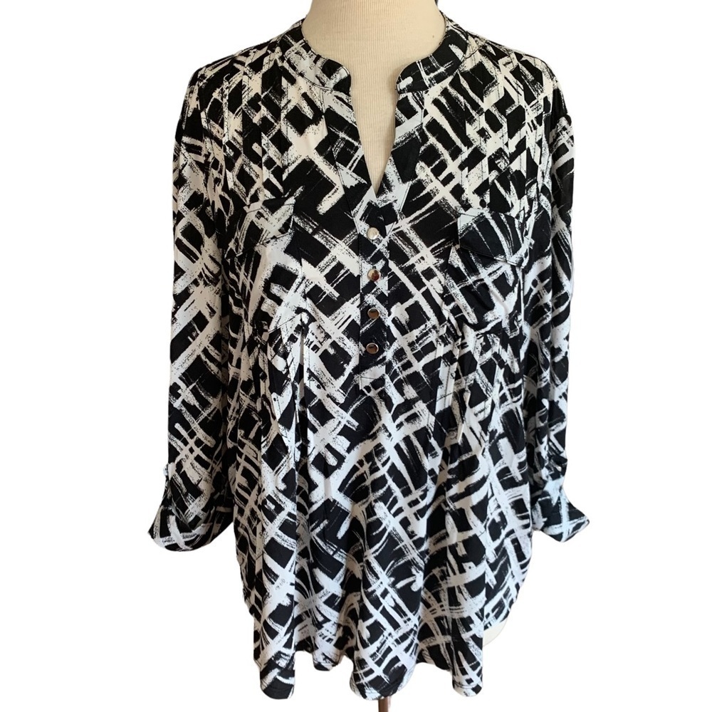 COCOMO Medium Black White 3/4 sleeve women’s Pintuck Blouse top shirt si…